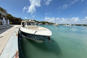 42FT (12M) BOSTON WHALER