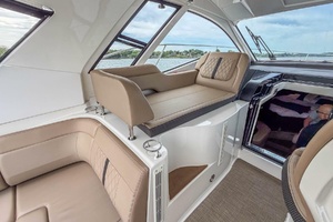 35ft Sea Ray Yacht For Sale
