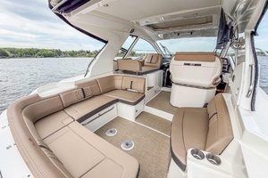 35ft Sea Ray Yacht For Sale