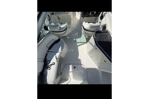 27ft Monterey Yacht For Sale