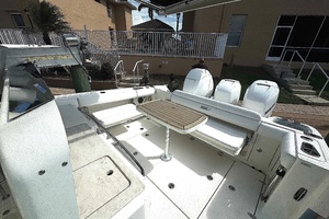 35ft Boston Whaler Yacht For Sale