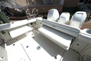 35ft Boston Whaler Yacht For Sale