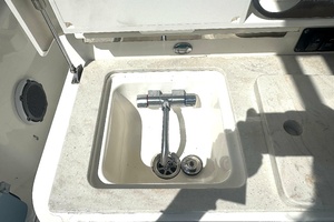 35ft Boston Whaler Yacht For Sale