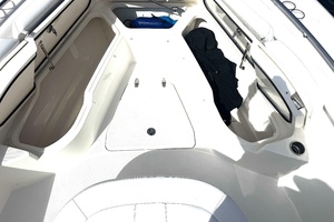 35ft Boston Whaler Yacht For Sale