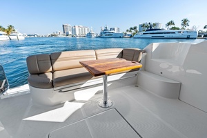 51FT (15M) SEA RAY