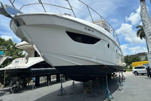 53ft Azimut Yacht For Sale