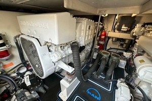 53ft Azimut Yacht For Sale