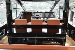 52FT (15M) WINDY