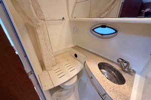 32ft Monterey Yacht For Sale
