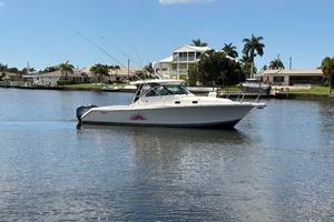 Happy Time 2 39ft Pursuit Yacht For Sale