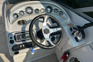 30ft Crownline Yacht For Sale