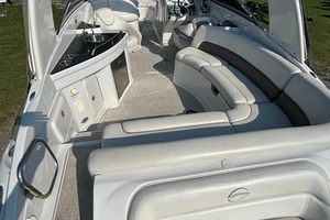 30ft Crownline Yacht For Sale
