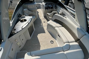 30ft Crownline Yacht For Sale