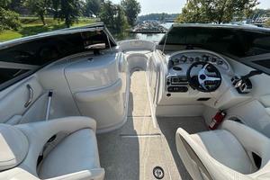 30ft Crownline Yacht For Sale