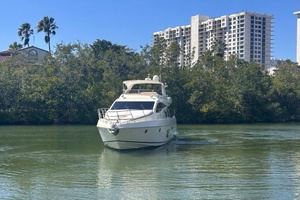 Splendor 55ft Azimut Yacht For Sale