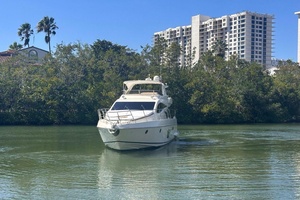 Splendor 55ft Azimut Yacht For Sale