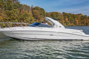 30ft Sea Ray Yacht For Sale