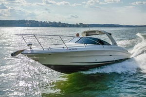 30ft Sea Ray Yacht For Sale