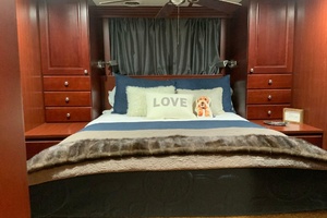 64ft Skipperliner Yacht For Sale