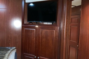 64ft Skipperliner Yacht For Sale