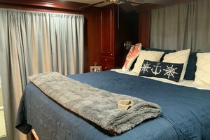 64ft Skipperliner Yacht For Sale