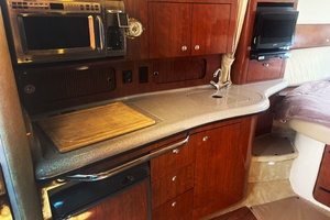 32ft Sea Ray Yacht For Sale