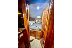 Fire Away 44ft Carver Yacht For Sale