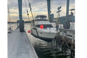 Fire Away 44ft Carver Yacht For Sale