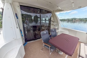 56ft Carver Yacht For Sale
