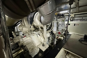 56ft Carver Yacht For Sale