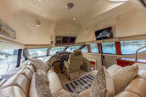 56ft Carver Yacht For Sale