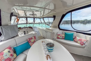 56ft Carver Yacht For Sale