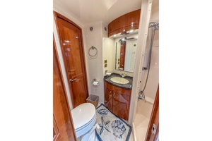56ft Carver Yacht For Sale
