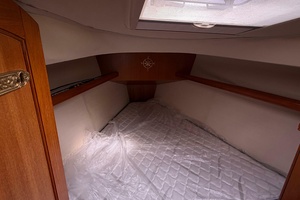 NAUTI CAT 38ft Hunter Yacht For Sale