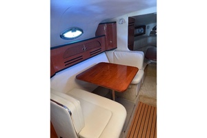 Lake Lovers 31ft Sea Ray Yacht For Sale