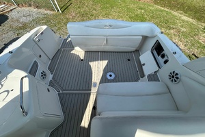 Lake Lovers 31ft Sea Ray Yacht For Sale