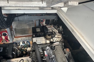 Distraction 32ft Luhrs Yacht For Sale