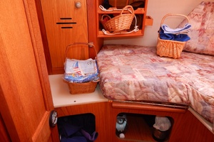 Boy On A Dolphin 34ft Hunter Yacht For Sale