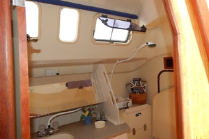 Boy On A Dolphin 34ft Hunter Yacht For Sale
