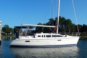 Boy On A Dolphin 34ft Hunter Yacht For Sale