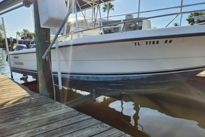 25ft Pursuit Yacht For Sale