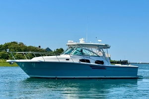 Maggie D 34ft Pursuit Yacht For Sale