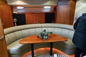 42ft Cruisers Yachts Yacht For Sale