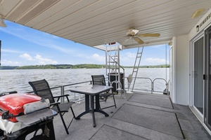 NO GUTS NO STORY 75ft Sumerset Yacht For Sale