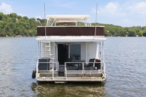 NO GUTS NO STORY 75ft Sumerset Yacht For Sale