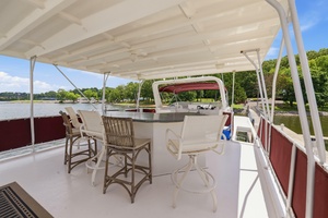 NO GUTS NO STORY 75ft Sumerset Yacht For Sale