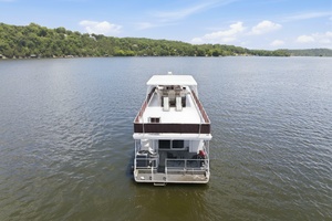 NO GUTS NO STORY 75ft Sumerset Yacht For Sale