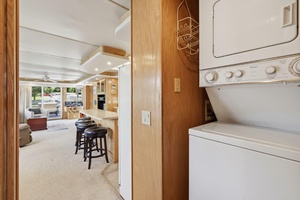 NO GUTS NO STORY 75ft Sumerset Yacht For Sale