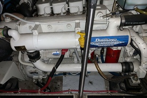 WHY KNOT 39ft Carver Yacht For Sale