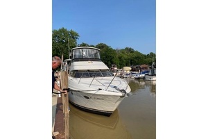 WHY KNOT 39ft Carver Yacht For Sale